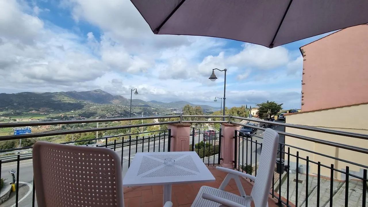 Hollywood Apartment Capoliveri  Italia