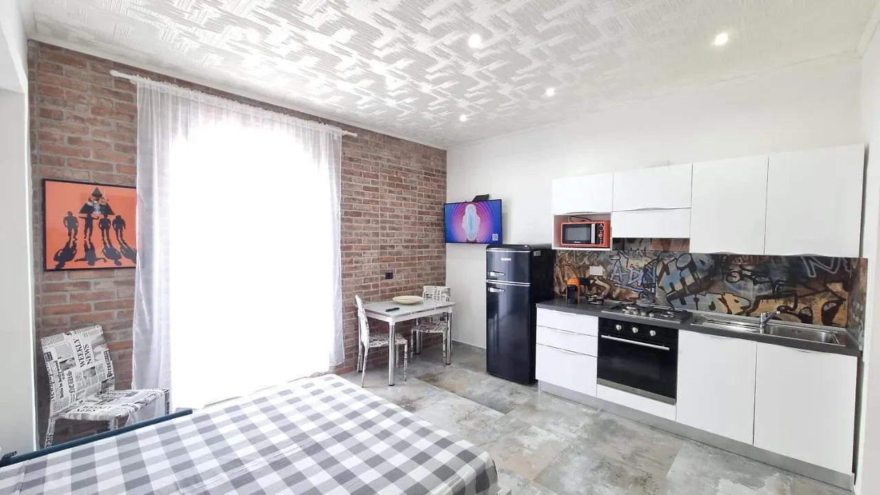 Hollywood Apartment Capoliveri  Italia